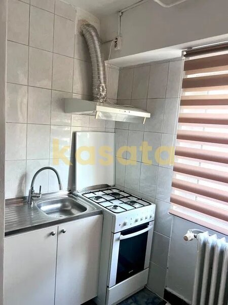 Lujerului Garsoniera de Vanzare   Renovata  Metrou
